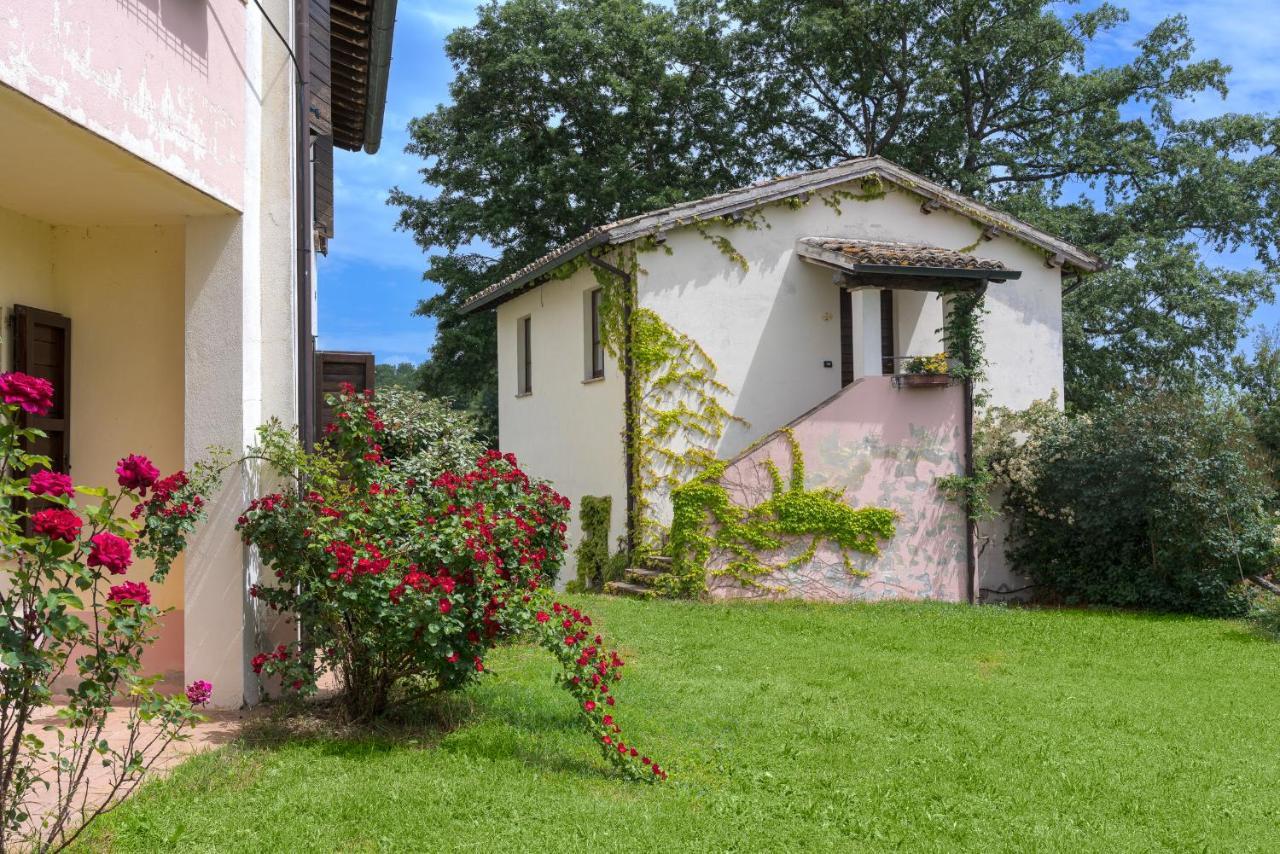 Villa Castello Di Pupaggi Sellano Exterior foto