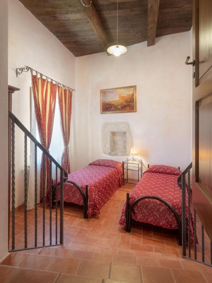 Villa Castello Di Pupaggi Sellano Exterior foto