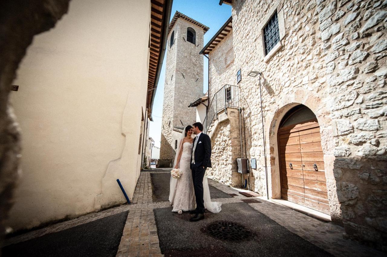 Villa Castello Di Pupaggi Sellano Exterior foto